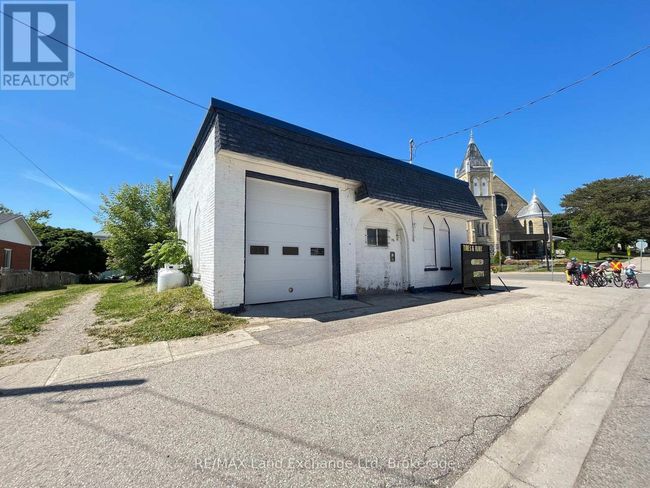 504 Campbell St, Home with 0 bedrooms, 0 bathrooms and null parking in Lucknow ON | Image 8
