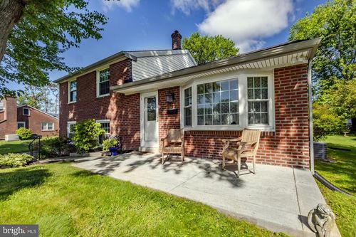 105 Lombardy Dr, WALLINGFORD, PA, 19086-6627 | Card Image