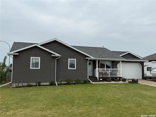 521 5th Ave E, Shellbrook, SK, S0J2E0 | Card Image