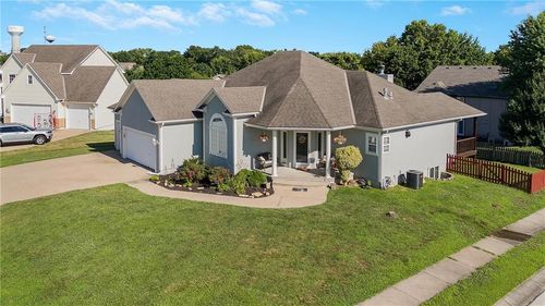 2225 Austin Ln, Greenwood, MO, 64034-9459 | Card Image