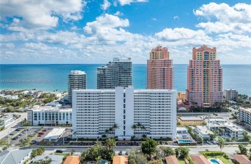 11g-2200 Ne 33rd Ave, Fort Lauderdale, FL, 33305-1889 | Card Image