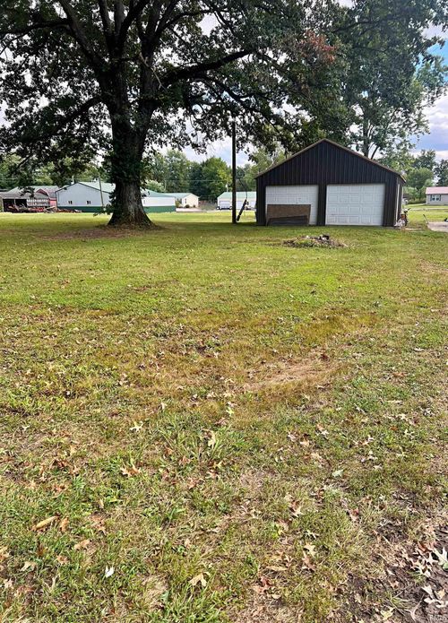 691 W Vincennes St, Linton, IN, 47441-6646 | Card Image