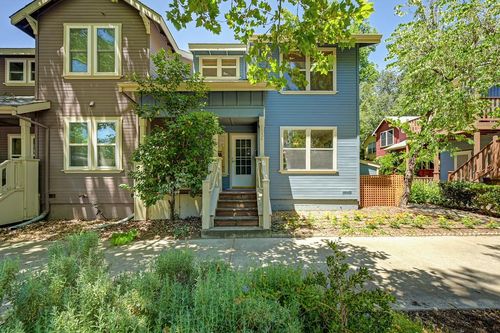 2004 5th St, Sacramento, CA, 95818-1219 | Card Image