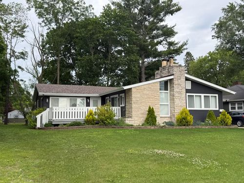 2108 18th St, Menominee, MI, 49858-3513 | Card Image