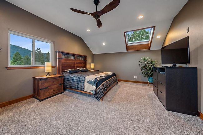 Primary Bedroom | Image 19