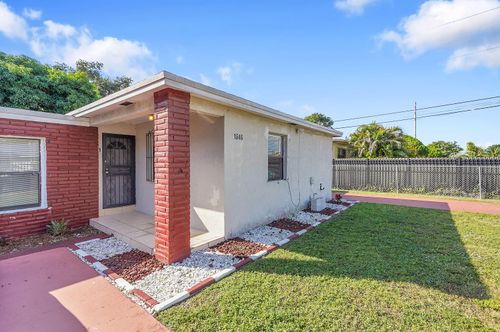 1-1646 Ne 150th Street, Miami, FL, 33181 | Card Image