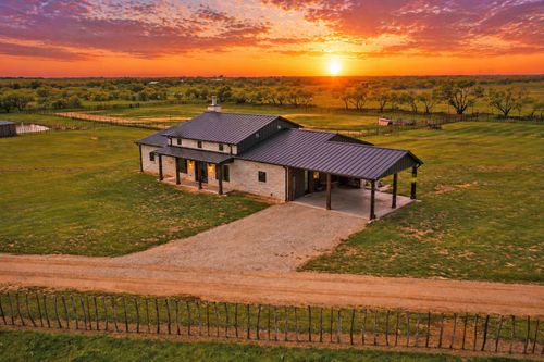 6384-A Us Highway 281 S, Jacksboro, TX, 76458-3294 | Card Image