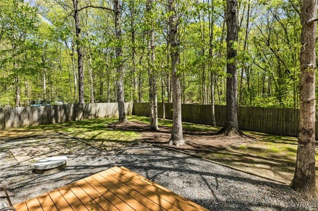 Privacy fence in back yard to keep your dogs secure | Image 34