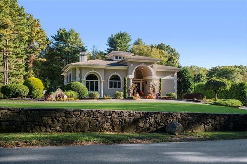 55 Wilbur Rd, Lincoln, RI, 02865-4317 | Card Image