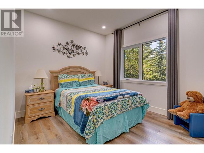 4 Sunset Lane, House other with 6 bedrooms, 6 bathrooms and 3 parking in Fernie BC | Image 31