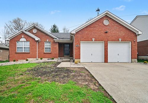 7513 Roxbury Ct, Florence, KY, 41042-8159 | Card Image