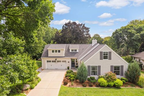 1300 Toledo Ave N, Golden Valley, MN, 55422-4750 | Card Image