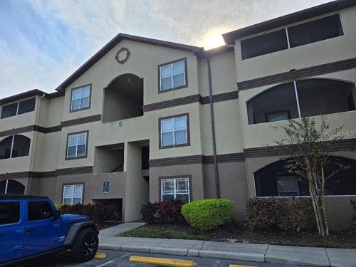 5-106-16413 Enclave Village Dr, TAMPA, FL, 33647-5107 | Card Image