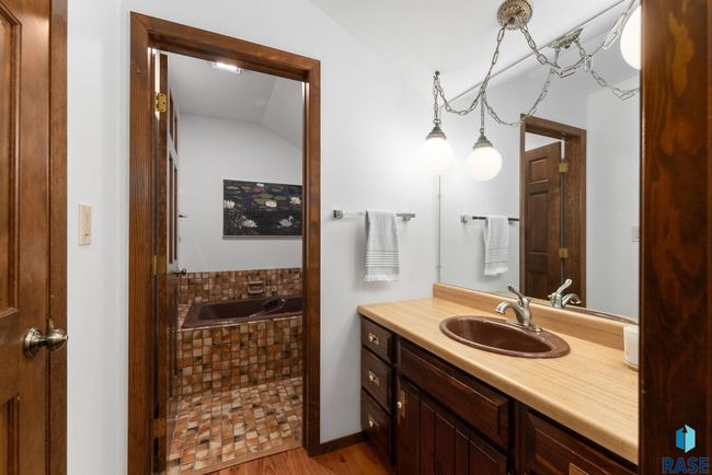 504 E Plum Creek Rd, House other with 4 bedrooms, 5 bathrooms and null parking in Sioux Falls SD | Image 34