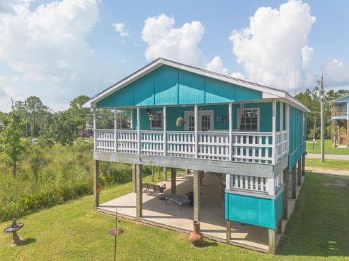 4250 1st Ave, Bay St Louis, MS, 39520-7498 | Card Image