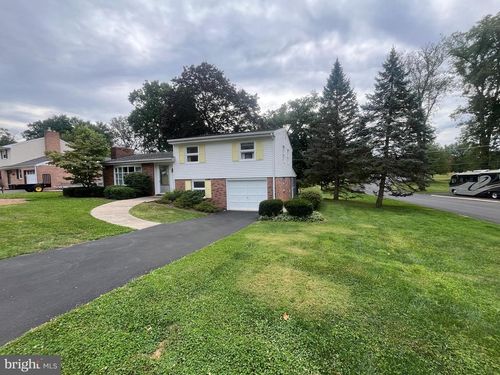 530 Hain Ave, READING, PA, 19605-2135 | Card Image