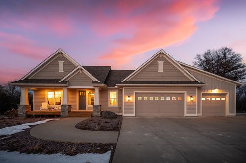24111 Rice Lake Dr, Lakeville, MN, 55044-7557 | Card Image