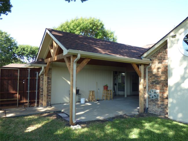 1920 Arbor Creek Dr, House other with 3 bedrooms, 2 bathrooms and null parking in Carrollton TX | Image 31