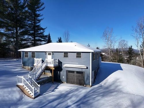 122 Raymond Ave, Newport, VT, 05855-1948 | Card Image