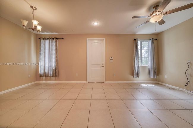 0 - 27514 Sw 140th Ave, Townhouse with 3 bedrooms, 2 bathrooms and null parking in Homestead FL | Image 5