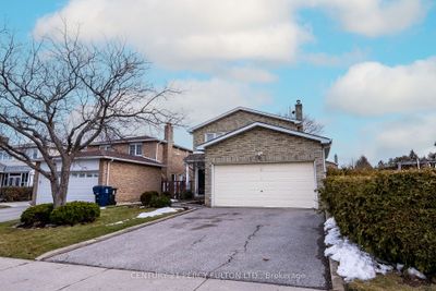 43 Placentia Blvd, House other with 4 bedrooms, 4 bathrooms and 6 parking in Scarborough ON | Image 2