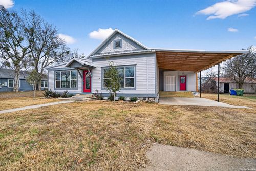 1612 Saint Peter St, Gonzales, TX, 78629-2341 | Card Image