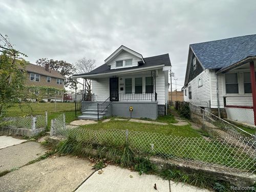 15913 Petoskey Ave, Detroit, MI, 48238-1394 | Card Image