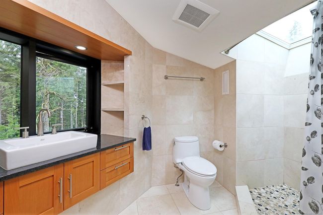 0 Neilson Island, House other with 4 bedrooms, 3 bathrooms and null parking in Tofino BC | Image 31