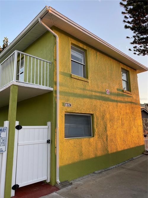 apt-3-7224 1/2 Coquina Way, ST PETE BEACH, FL, 33706-3635 | Card Image