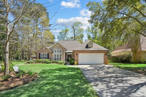 611 Magnolia Ridge Dr E, Mandeville, LA, 70448-4871 | Card Image