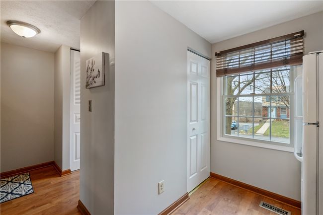310 Redrome Cir W, Townhouse with 2 bedrooms, 2 bathrooms and 3 parking in Bridgeville PA | Image 17