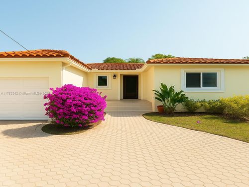 9457 Carlyle Ave, Surfside, FL, 33154-2445 | Card Image