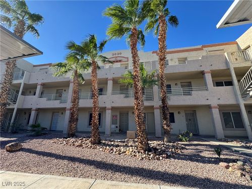 apt-205-2020 Mesquite Ln, Laughlin, NV, 89029-0851 | Card Image