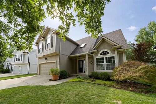 5125 Roundtree St, Shawnee, KS, 66226-3878 | Card Image