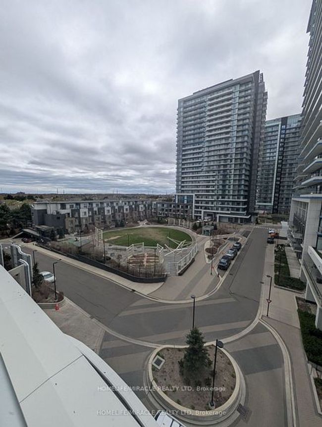 1611 - 2520 Eglinton Ave W, Condo with 3 bedrooms, 2 bathrooms and 1 parking in Mississauga ON | Image 31