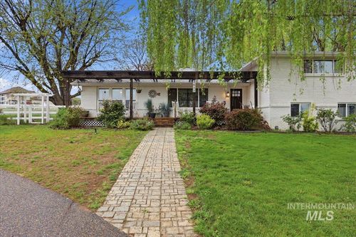 5625 Sunset Rd, Fruitland, ID, 83619-3758 | Card Image