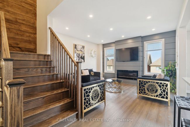 28 Casserley Cres, House other with 4 bedrooms, 4 bathrooms and 2 parking in Tottenham ON | Image 6