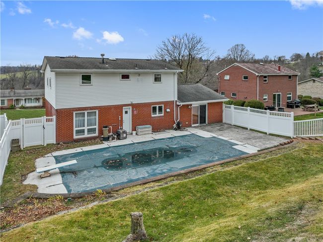 75 Duncan Station Rd, House other with 4 bedrooms, 2 bathrooms and 2 parking in Elizabeth Twp PA | Image 4