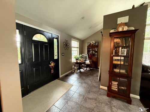 950 Waterloo Ave, Monroe, MI, 48161-1661 | Card Image