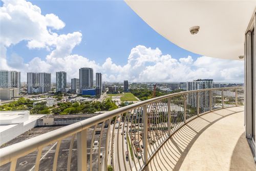 2414-1750 N Bayshore Dr, Miami, FL, 33132-3203 | Card Image