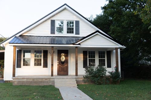 802 Mahr Ave, Lawrenceburg, TN, 38464-2623 | Card Image