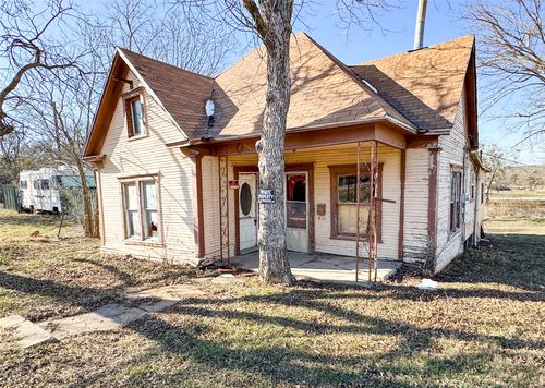 306 W 3rd St, Cisco, TX, 76437-2706 | Card Image