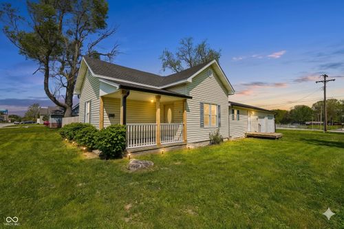 1934 N F St, Elwood, IN, 46036-1347 | Card Image