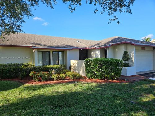 10301 Greenbriar Ct, Boca Raton, FL, 33498-1613 | Card Image