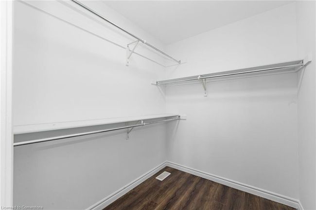 830 Brandenburg Blvd, House other with 4 bedrooms, 4 bathrooms and 4 parking in Waterloo ON | Image 32