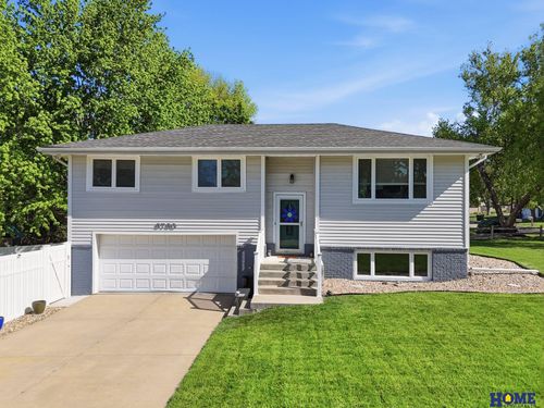 6760 Newton Street, Lincoln, NE, 68506 | Card Image