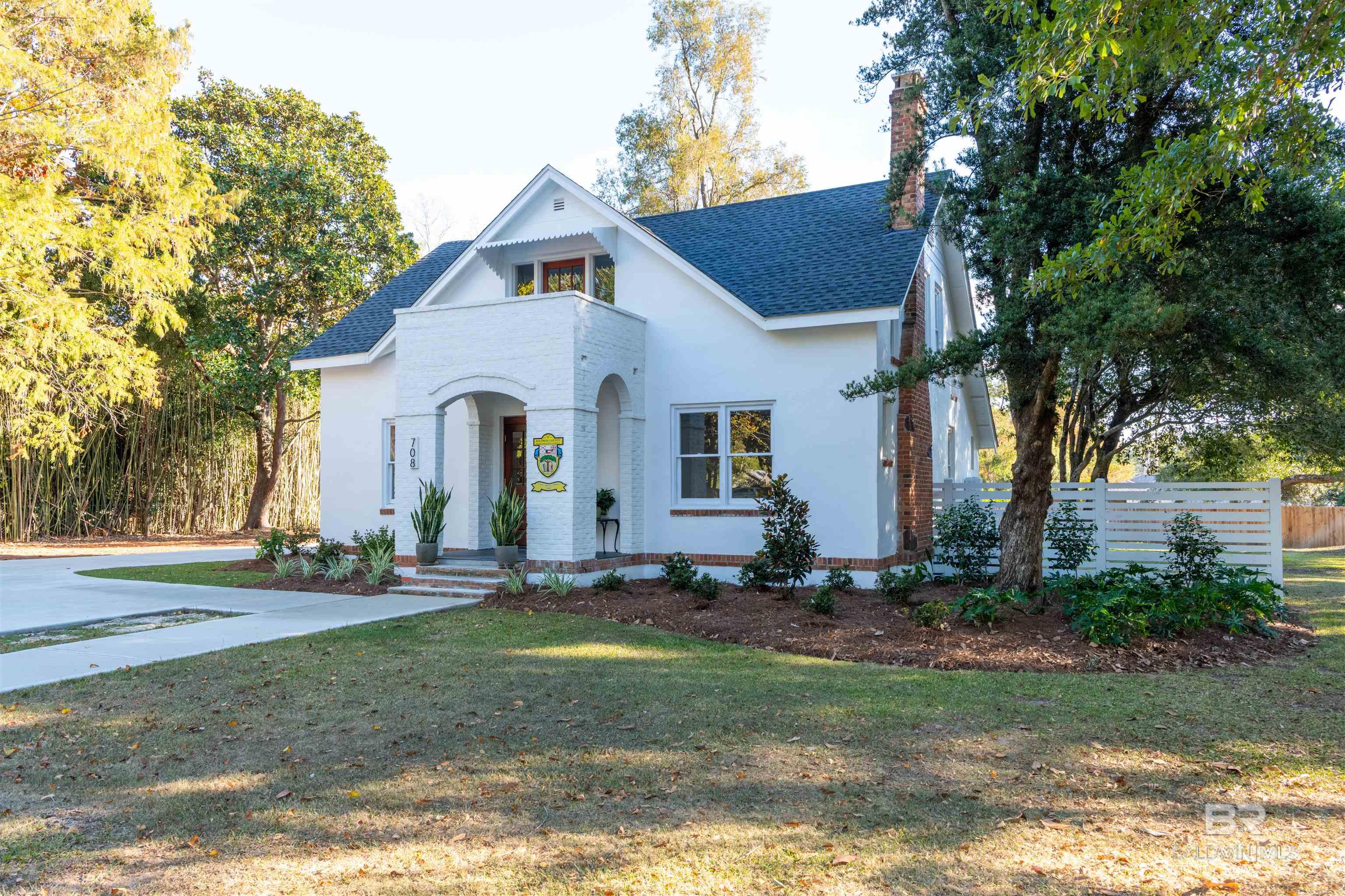 Fairhope Ave, Fairhope, AL 36532