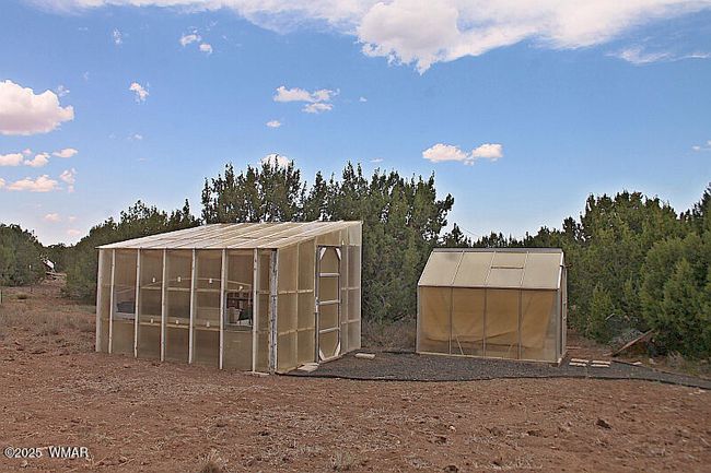 Greenhouse | Image 24