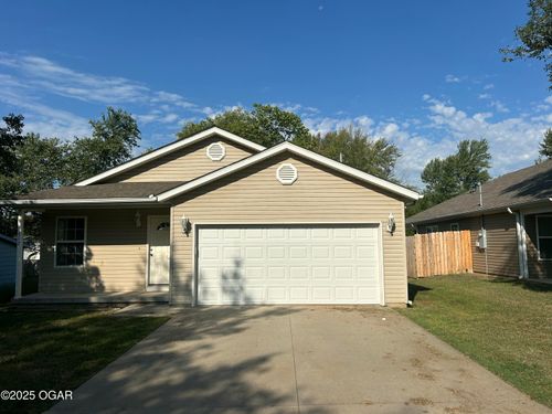 612 N Devon St, Webb City, MO, 64870-1521 | Card Image