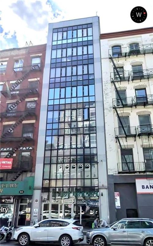 o5-86 Bowery, New York, NY, 10013-4615 | Card Image